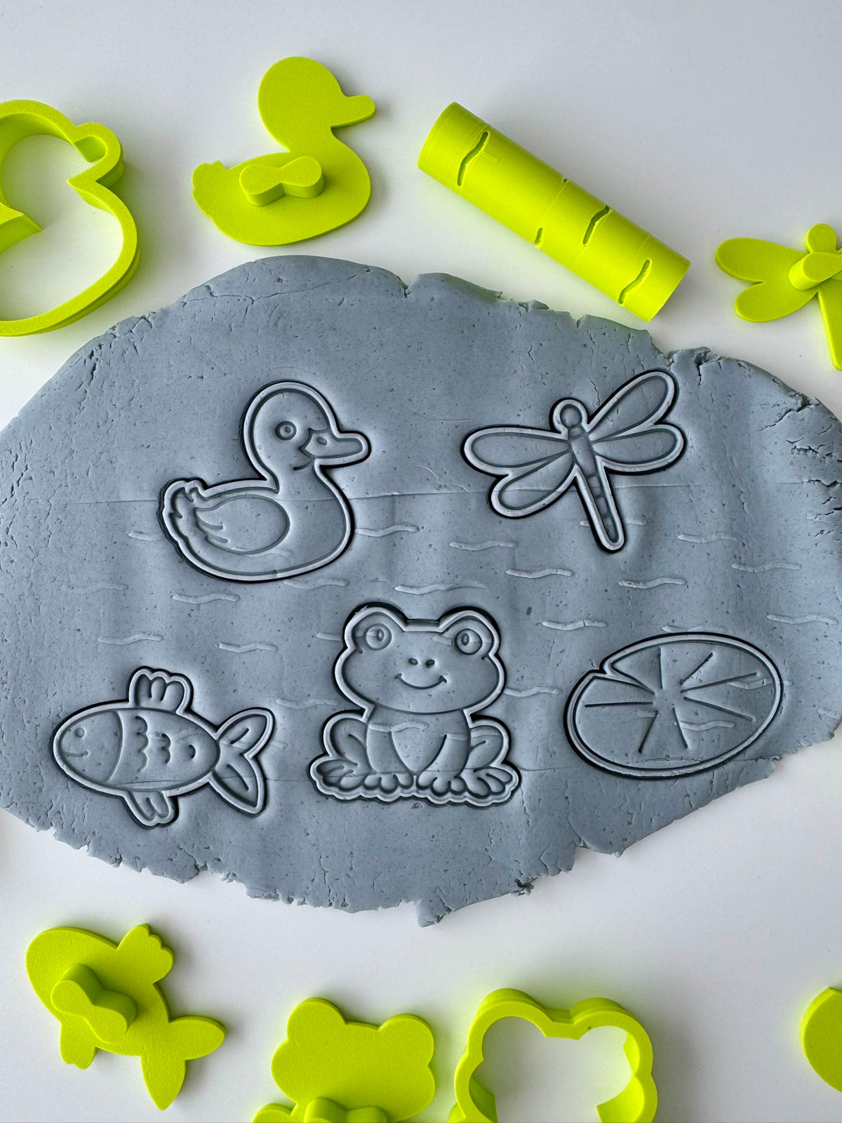 Pond Explorers Playdough Roller & Cutter Set
