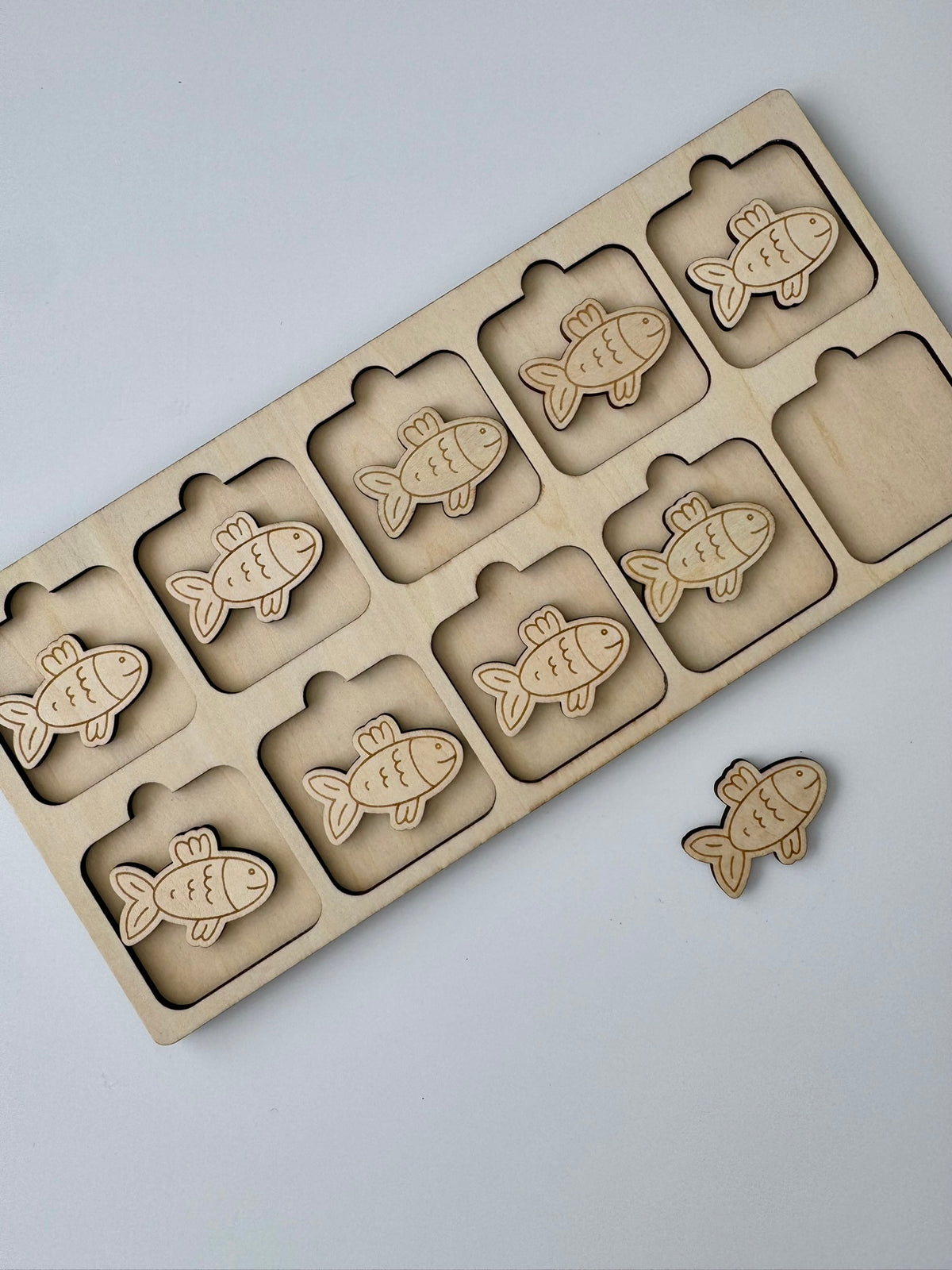 Pond Explorers Wooden Counting Tray